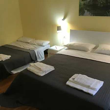 Candia House Bed & Breakfast Roma
