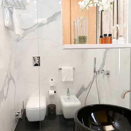 Sun Luxury Pantheon בית הארחה