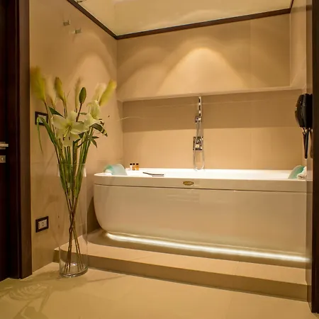 Les Fleurs Luxury House Guest house Rome
