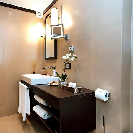 Les Fleurs Luxury House 3*