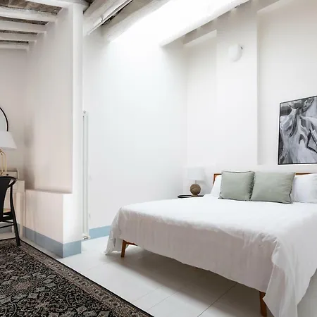 Sonder — Piazza Trilussa 2*