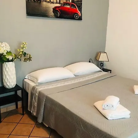 Guest house Parisa 2*