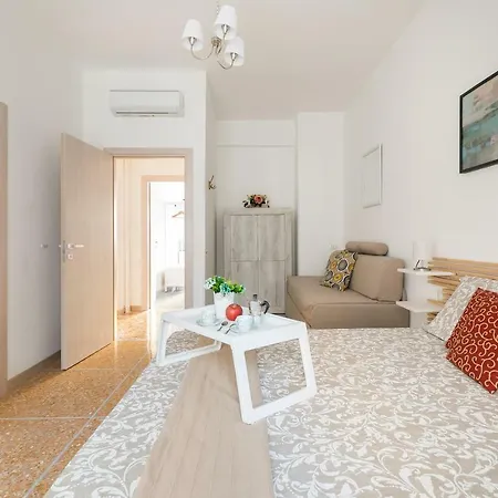 Stars Luxury 1 Apartment *