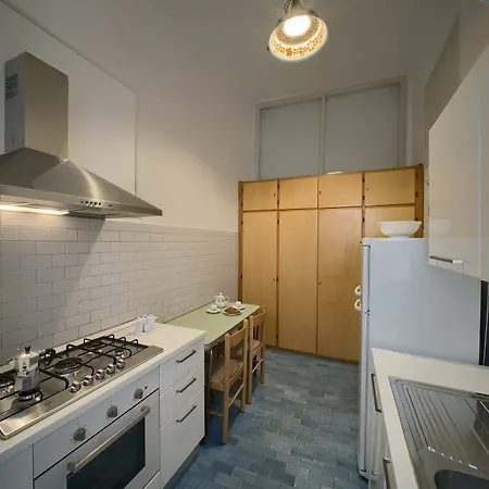Unique Spanish Steps Apartment