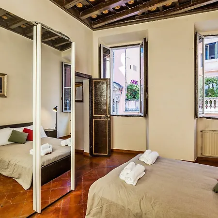 Apartment Unique Spanish Steps