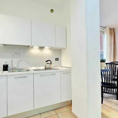 Unique Spanish Steps Apartment *