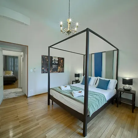 Unique Spanish Steps Apartment Rome