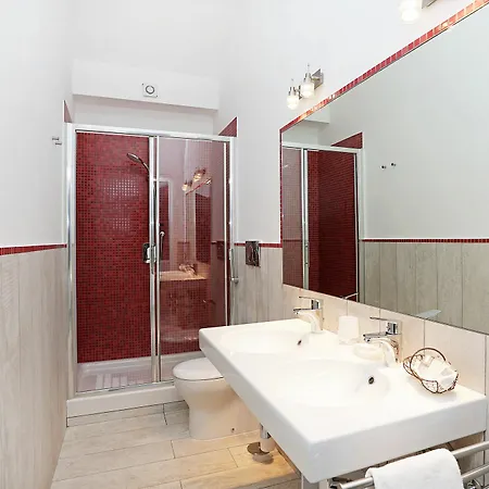 Houspitality Nero 2*