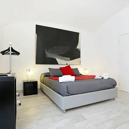 Houspitality Nero 2* Rzym