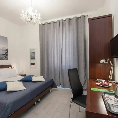 Eroom42