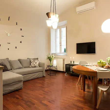 Apartment Sant Onofrio Rome