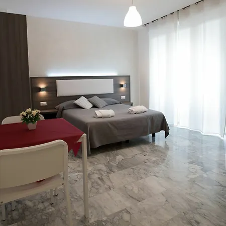 Momenti Romani Bed & Breakfast 2*