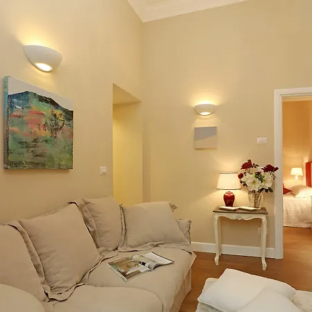 Spagna Art&suites 2*