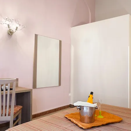 Domus Napoleone 3*
