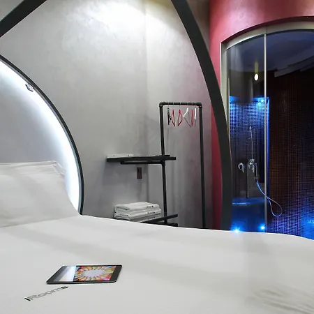 Irooms Station 4*