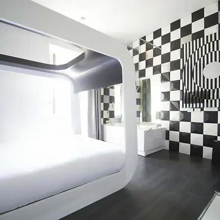 Irooms Station