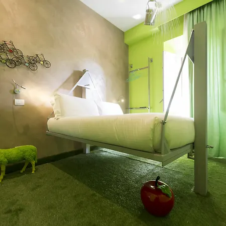 Irooms Station Affittacamere 4*