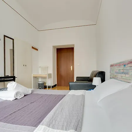 Oda ve Kahvaltı Beb Domus Arbenzio San Giovanni Roma