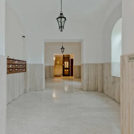 New House 2 Рим
