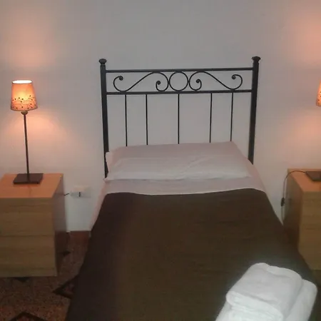 Castello Maggiore Guest house Rome