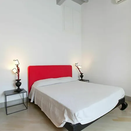 Habitat's Pantheon Apartment Rome