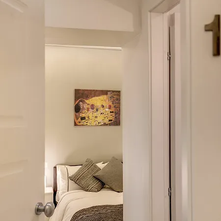 Residenza Costaguti Roma