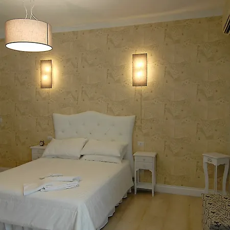 Tiburtina Garden Bed & Breakfast