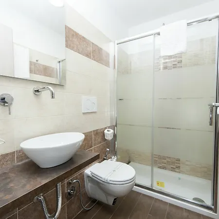 Trinity Luxury 3* Rome