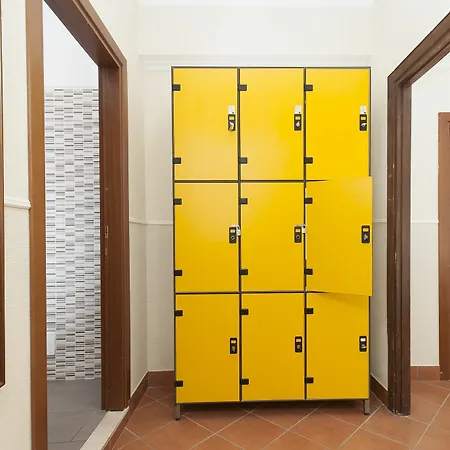 Hostel Budget Des Arts