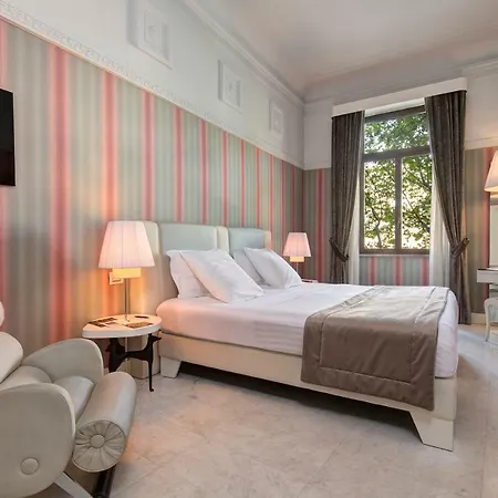 Grand Palace 5*