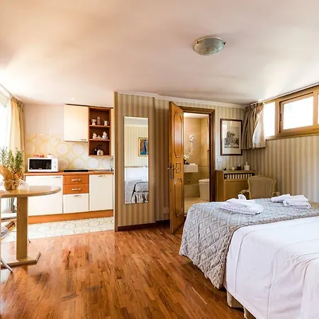 Hotel Aurelia San Pietro 4*
