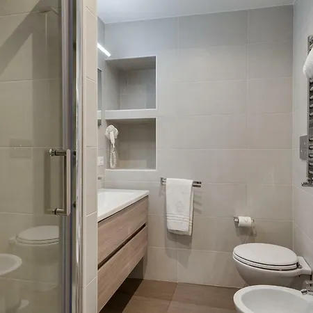 Charme & Chic Bed & Breakfast Rome