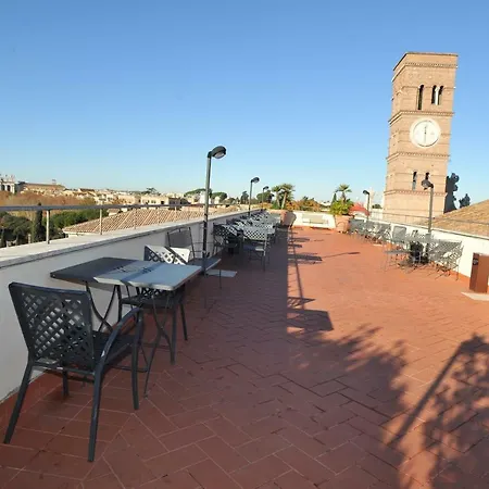 Domus Sessoriana Bed & Breakfast 3*