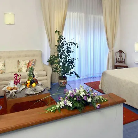 Hotel Shangri-la 4*