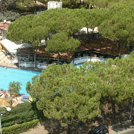 Shangri-la Hotel
