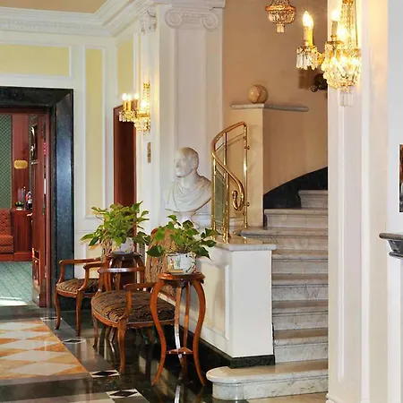 Mecenate Palace Hotel Rom