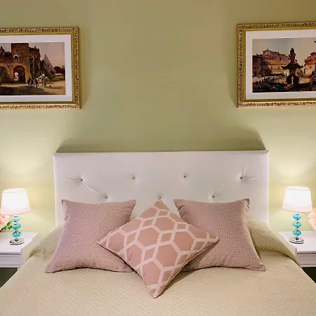 Mama Domus Bed & Breakfast *