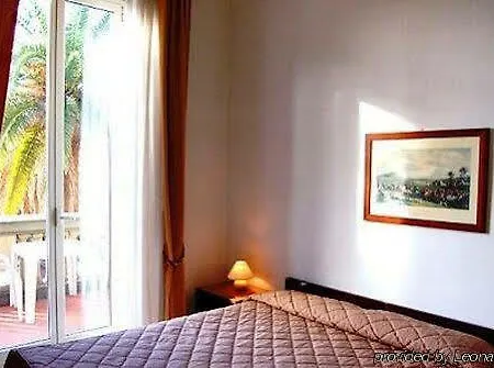 Tassoni 3* Рим