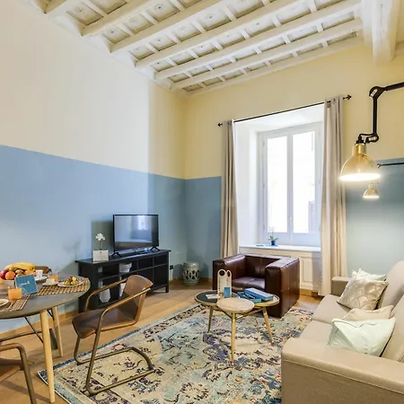 Sweet - Pantheon Apartment