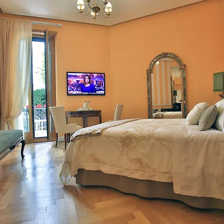 Royal Trinita Dei Monti 4*