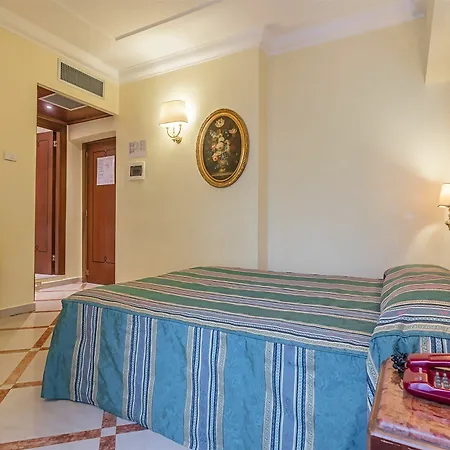 Raeli Noto Hotel