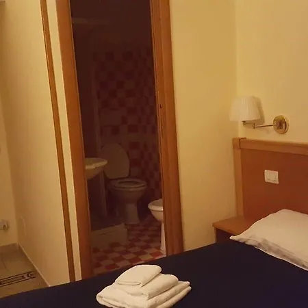 Don Sweet Home-Hedi Bed & Breakfast Rome