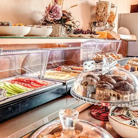 Tiburtina Metro Hotel 3*