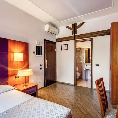 Hotel Tiburtina Metro Řím
