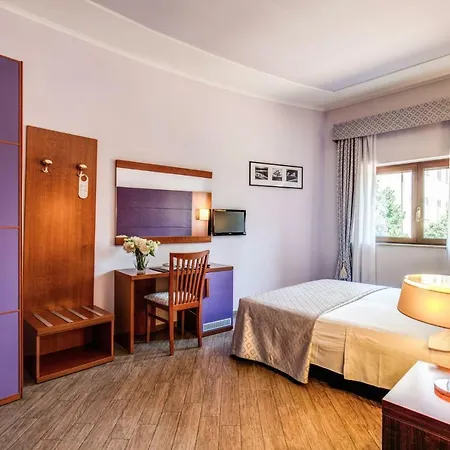 Hotel Tiburtina Metro Řím