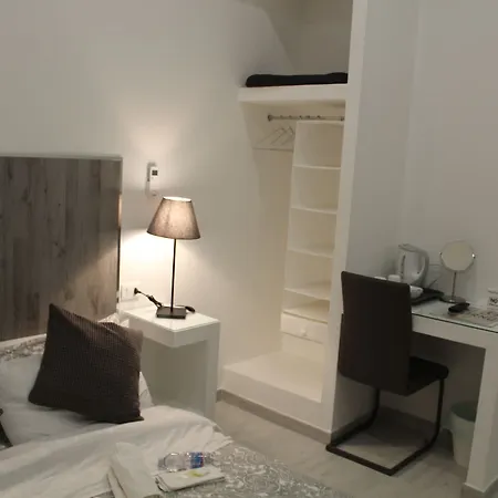 Empire Of Vatican Guest house 2*