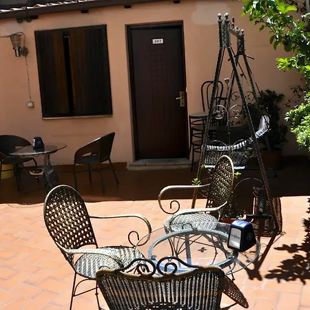 Bed & Breakfast Leoni Di Giada 3*