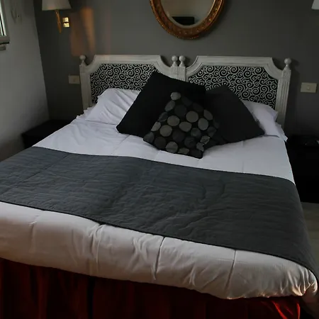 Center 3 Hotel