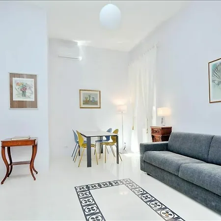 Carlo Alberto House Bed & Breakfast 3*