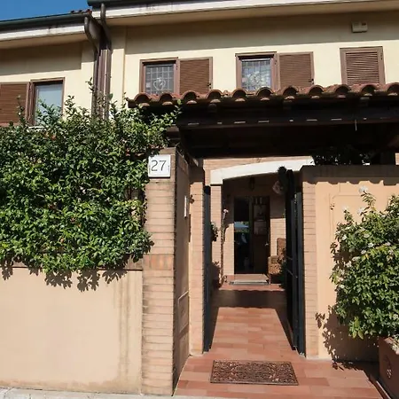 Fiori E Lanterne Bed & Breakfast Roma